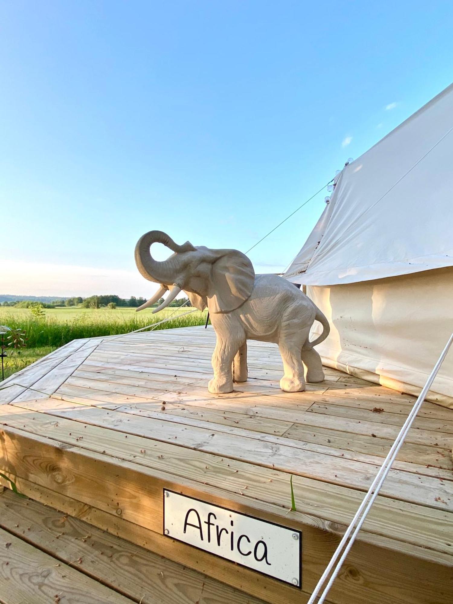 Soerby Glamping Hotell Klockrike Eksteriør bilde